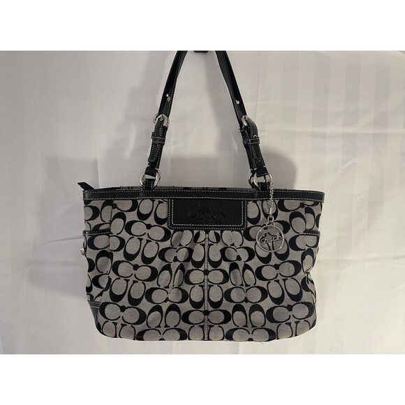 Coach Signature Pleated East West Gallery Black Shoulder Handbag Purse F14281 - Picture 1 of 8